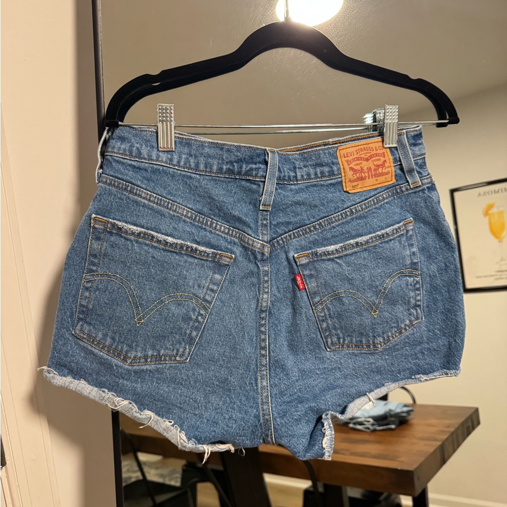 501 Levi’s Jean Shorts for Women - Picture 4 of 6